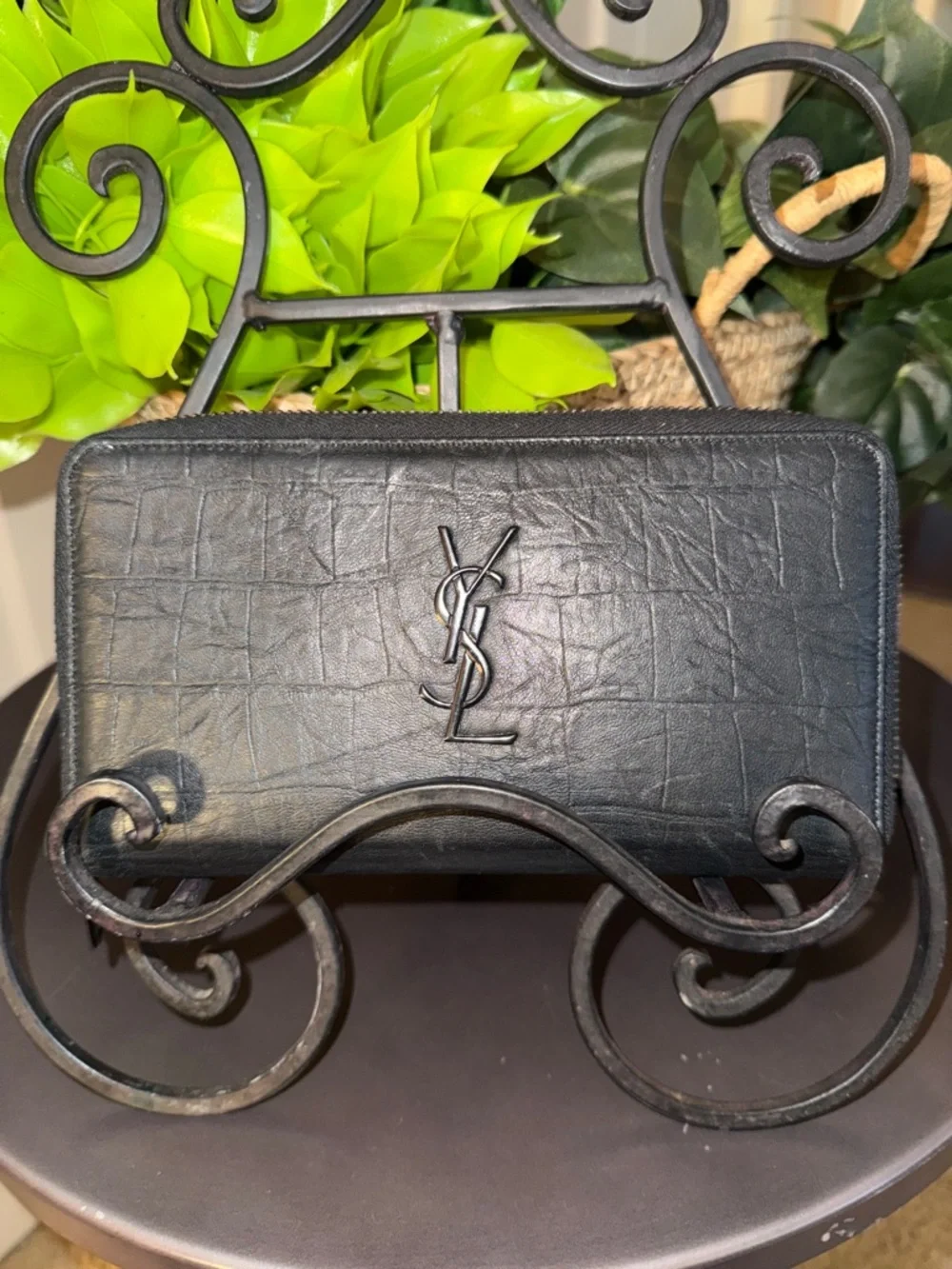 YSL Saint Laurent Black Croc-Embossed Zip Around Wallet with Black YSL Logo - Picture 1 of 13